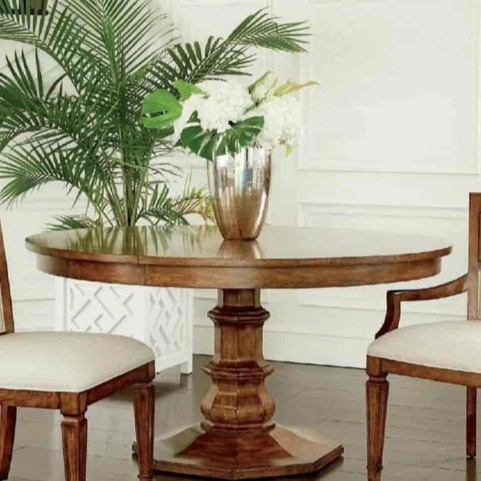 میز چوبی